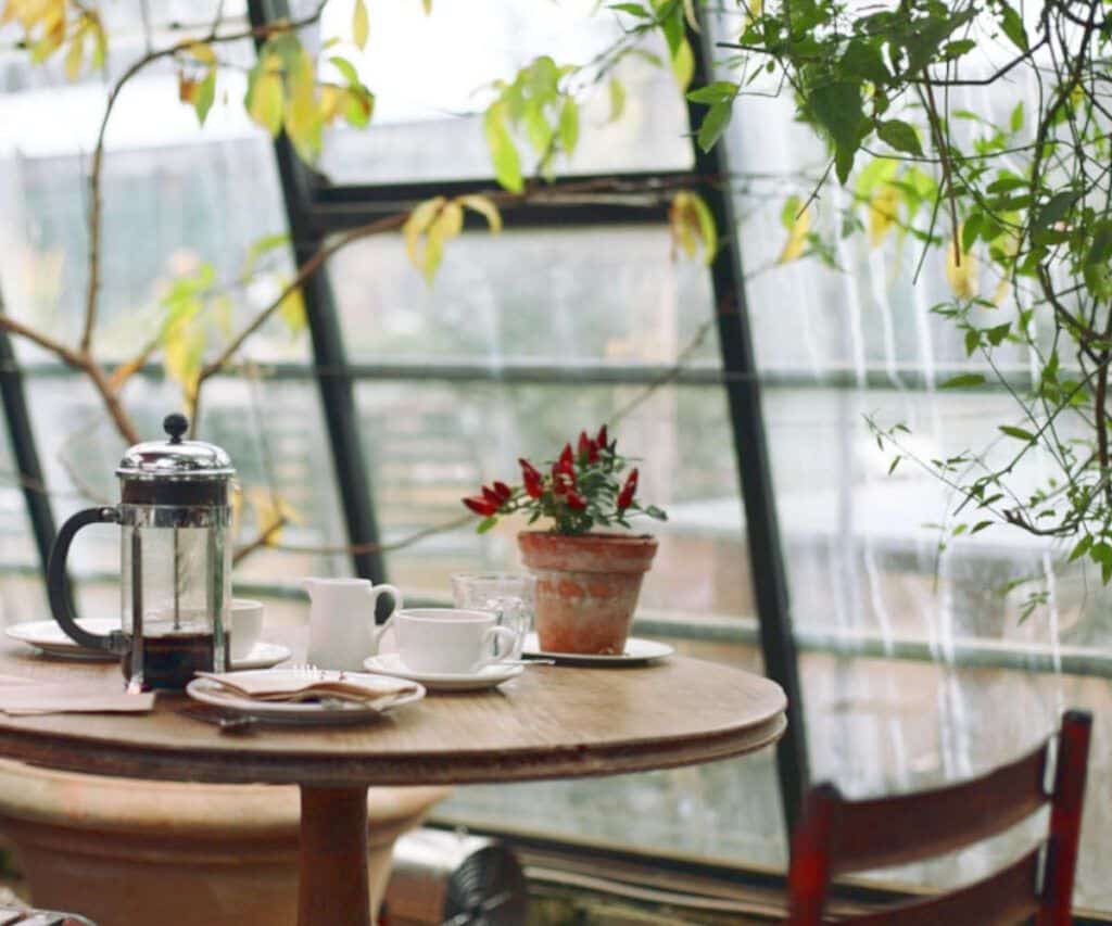 Deducir gastos de cafeterías como autónomo