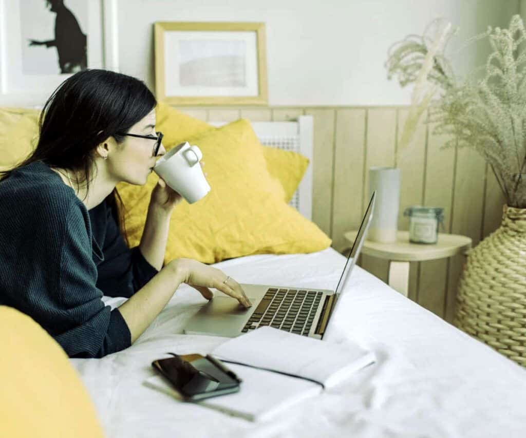 Cómo deudicr compra ordenador como autónomo