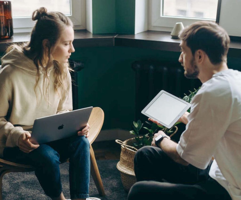 Profesores guía para hacer facturas y declarar