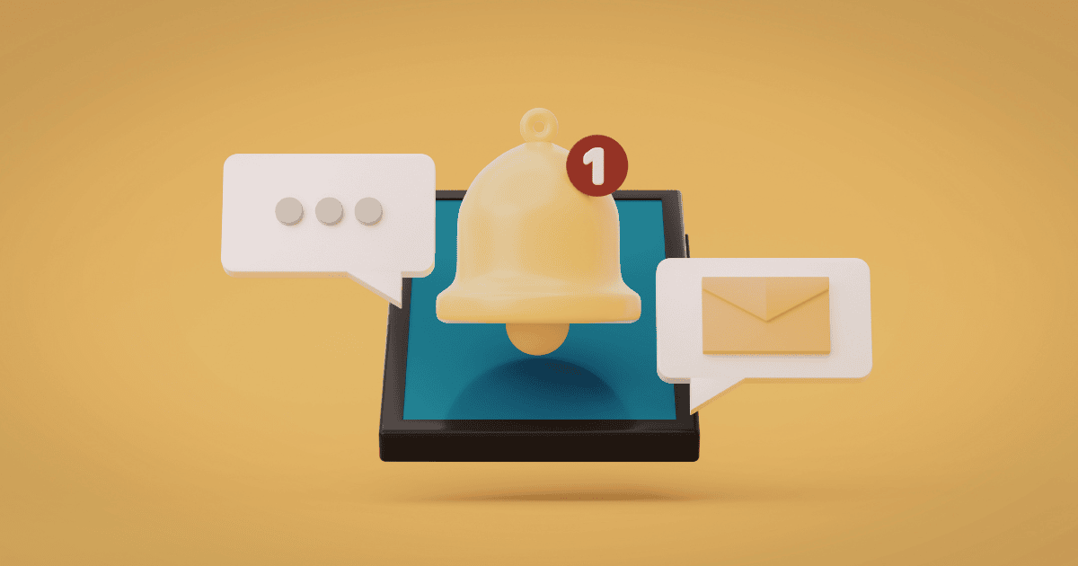 Ilustración en 3D de una pantalla de teléfono móvil con una gran campana amarilla de notificación de alerta, un sobre de correo electrónico y burbujas de mensaje de texto flotando sobre un fondo ocre.
