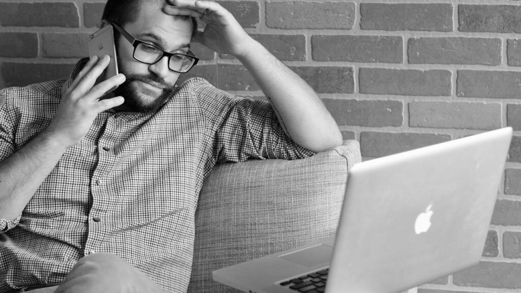 ¿Los autónomos colaboradores tienen que presentar la renta?