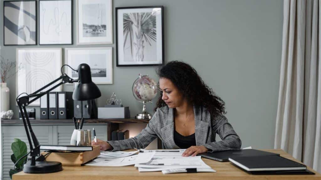 Que pasa si emito una factura y no me la pagan