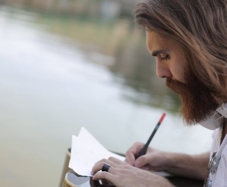 ¿Se puede ser funcionario y autónomo? Cómo solicitar el reconocimiento de compatibilidad