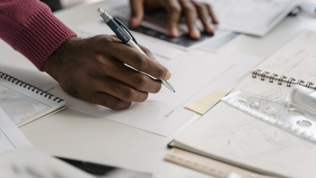 Cosas que tienes que revisar sí o sí en tu borrador de la renta